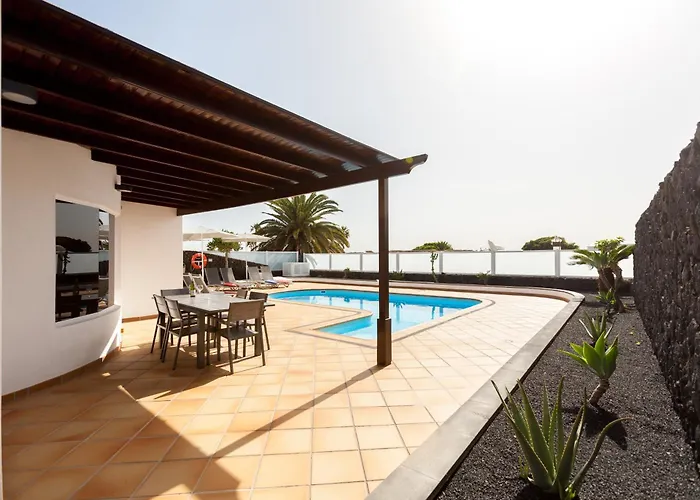 4 Bedroom Mimi With Private Heated Pool 别墅 卡门港