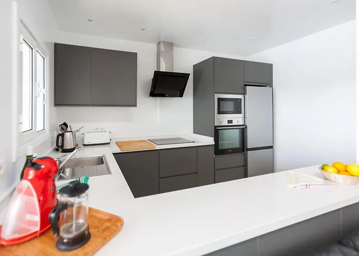 4 Bedroom Mimi With Private Heated Pool *