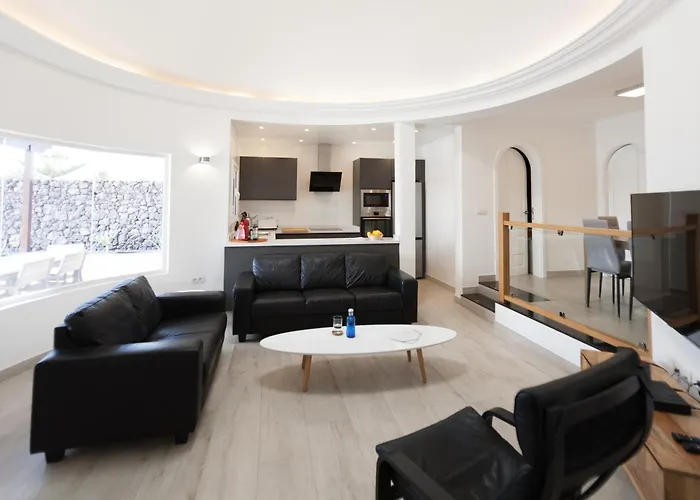 וילה 4 Bedroom Mimi With Private Heated Pool פוארטו דל כרמן