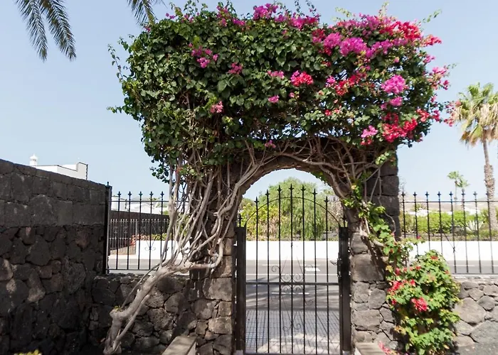 וילה 4 Bedroom Mimi With Private Heated Pool